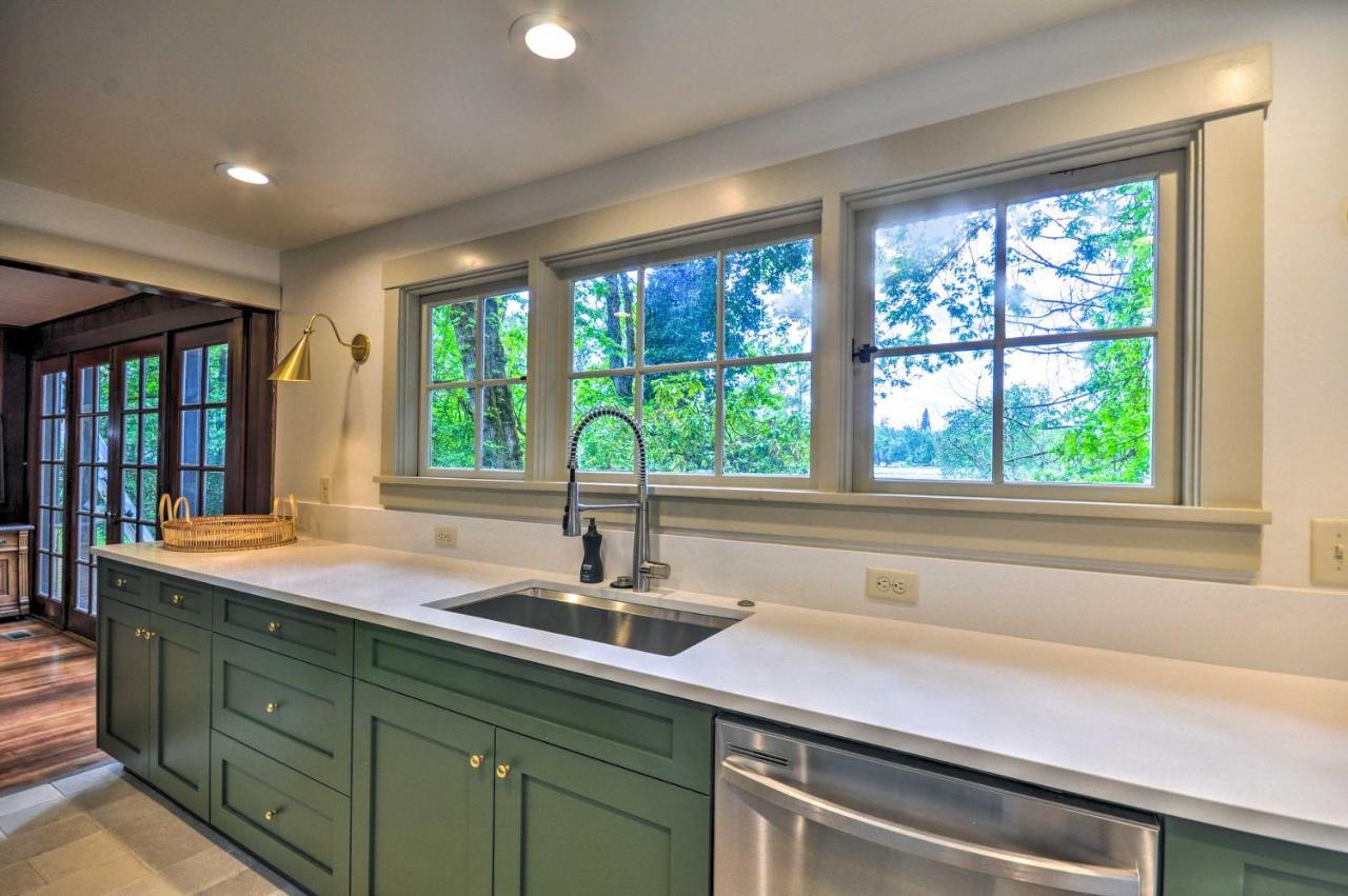 Peaceful And Elegant Cottage With Riverside View Oregon City Extérieur photo